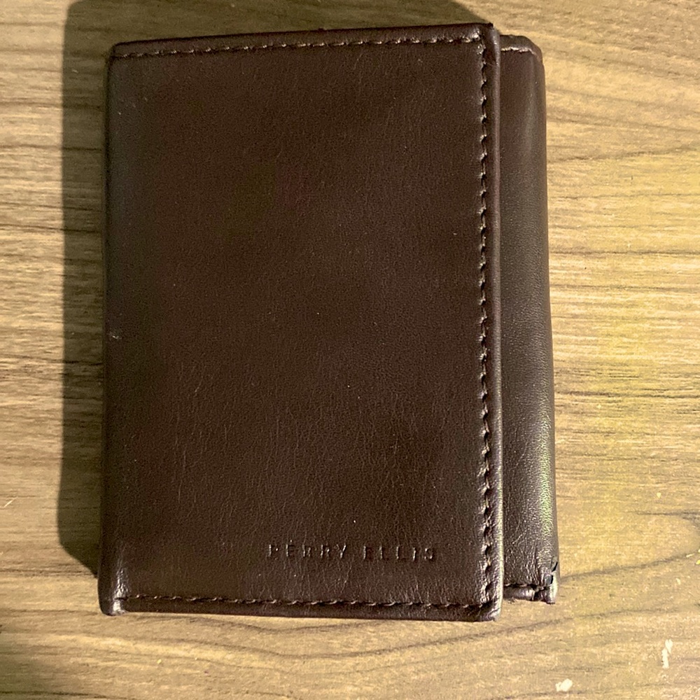 Perry Ellis tri-fold wallet